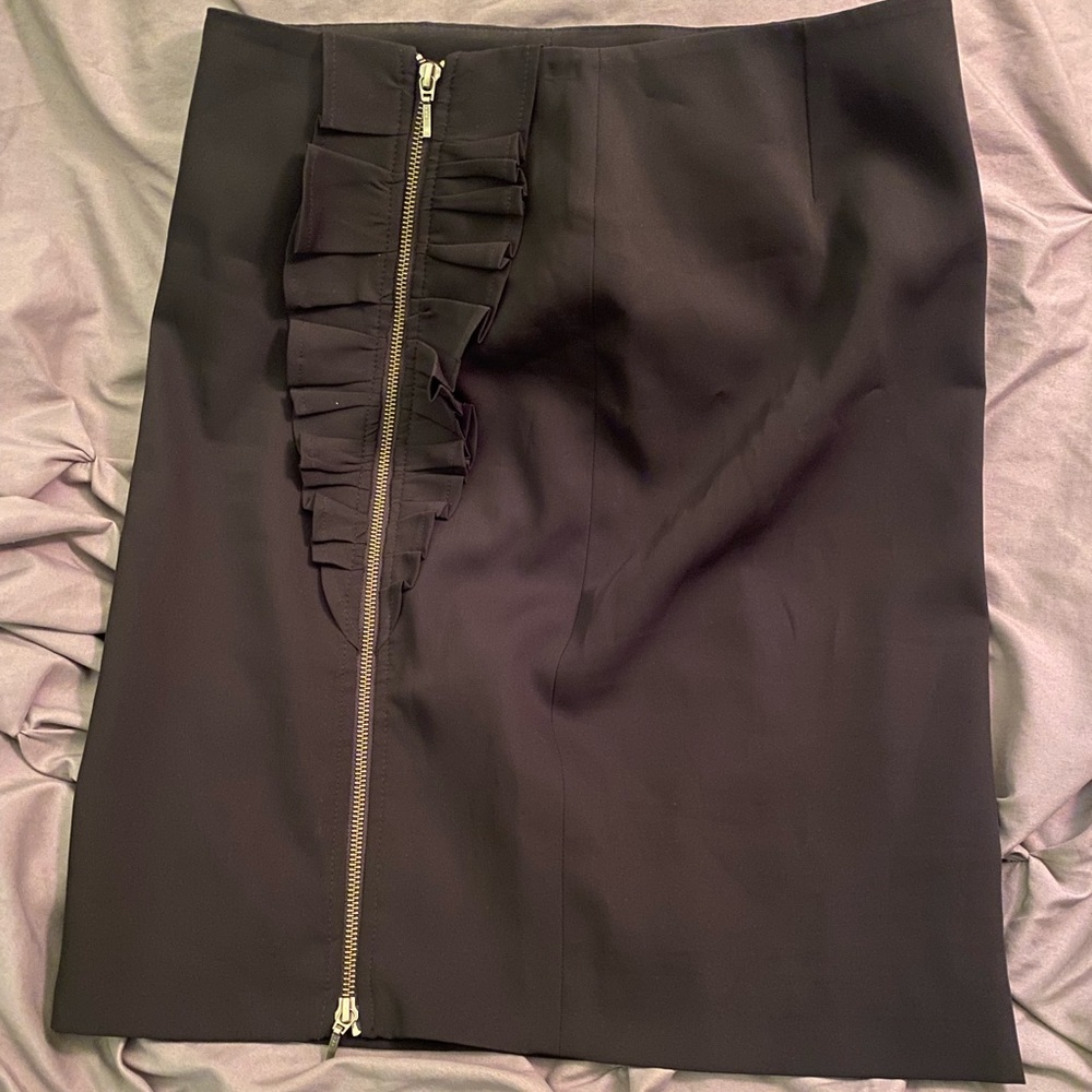 Banana republic black skirt- size 6